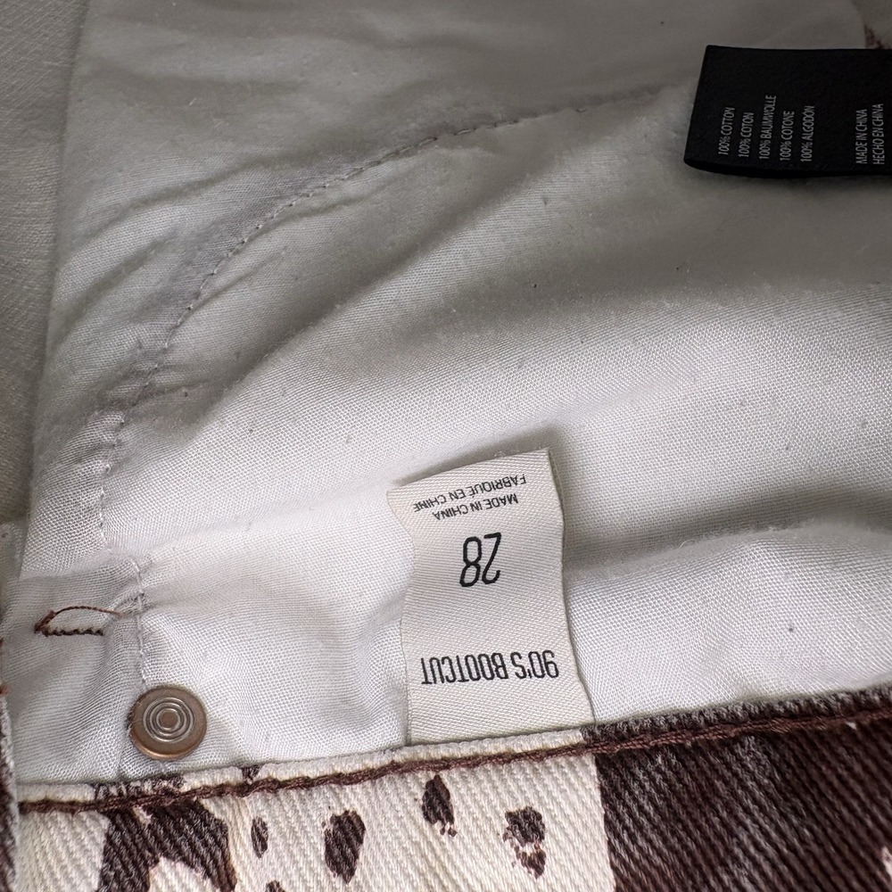 BDG Urban Outfitters Women's 90s Bootcut Jeans Strawberry Print Brown Size 28 - Picture 4 of 8